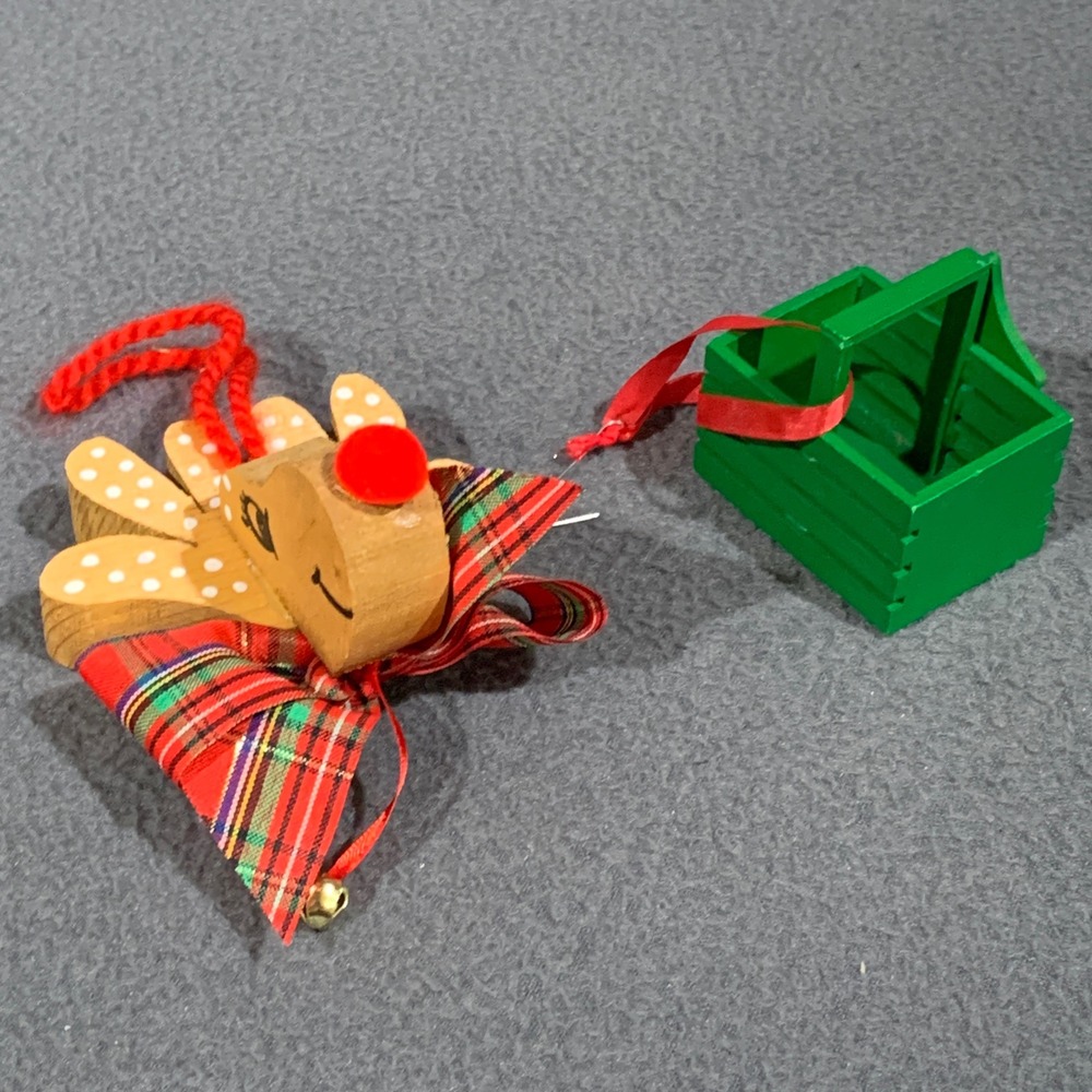 Vintage Wooden Christmas Ornament Set Reindeer‎ Tree Basket Handpainted Taiwan